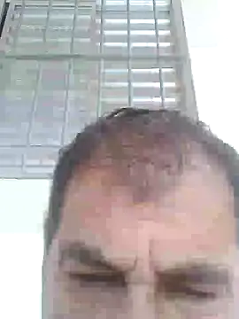 Snapshot of Peludo173317 chatting on 09/09/25, 01:43 Peludo173317 online show from 09/09/25, 01:43