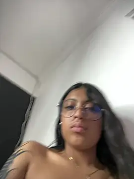 vaness weet online show from 02/08/25, 07:49