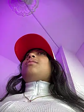 vaness weet online show from 02/15/25, 08:22