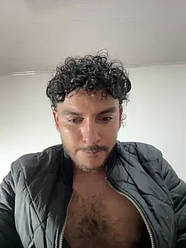 tuyo1995 online show from 12/10/24, 04:56