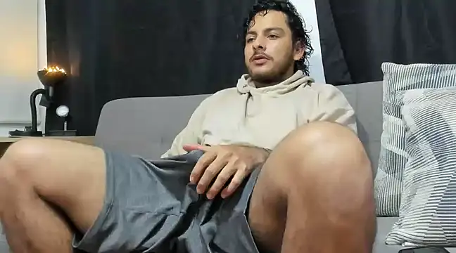 tuyo1995 online show from 03/19/25, 04:57