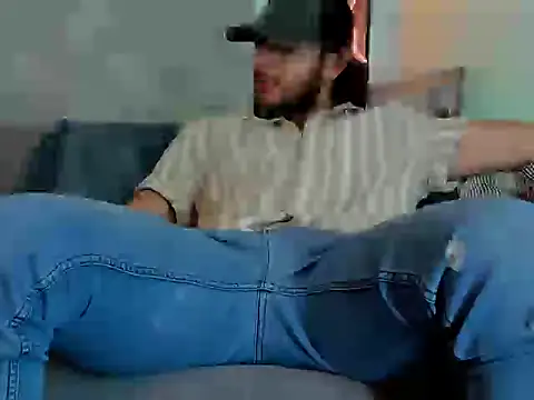 tuyo1995 online show from 10/25/25, 09:20