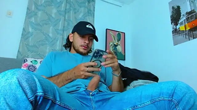 tuyo1995 online show from 02/19/26, 04:36