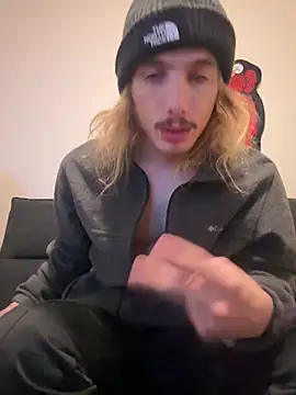 trippyski online show from 12/29/24, 08:11