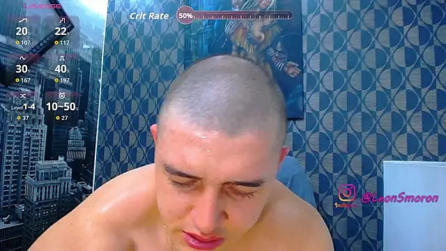 Snapshot of Leonsmoron chatting on 05/18/26, 04:07 Leonsmoron online show from 05/18/26, 04:07