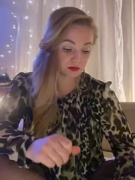 Snapshot of Lady__Maria chatting on 12/02/24, 07:27 Lady Maria online show from 12/02/24, 07:27