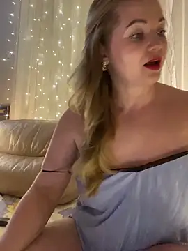 Snapshot of Lady__Maria chatting on 12/07/24, 04:14 Lady Maria online show from 12/07/24, 04:14