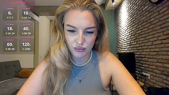 fifteenpoem online show from 07/11/26, 03:31