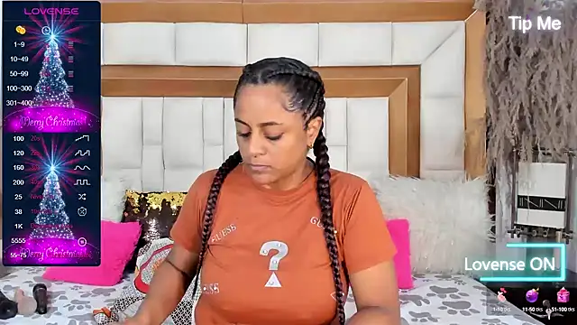 BellaKarla online show from 12/24/24, 02:12