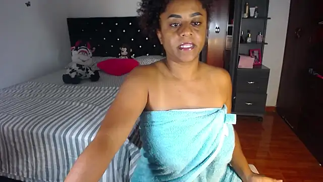 BellaKarla online show from 09/16/25, 08:54