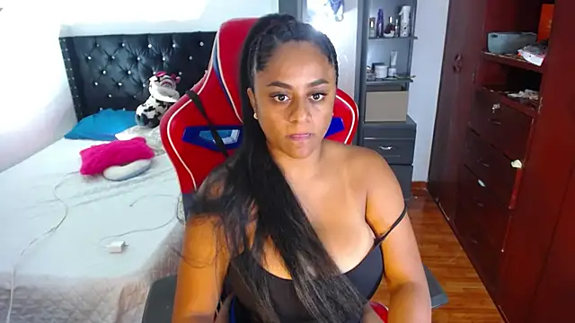 BellaKarla online show from 02/10/26, 10:47