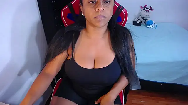 BellaKarla online show from 03/07/26, 03:36