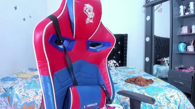 Snapshot of BellaKarla chatting on 07/09/26, 12:09 BellaKarla online show from 07/09/26, 12:09