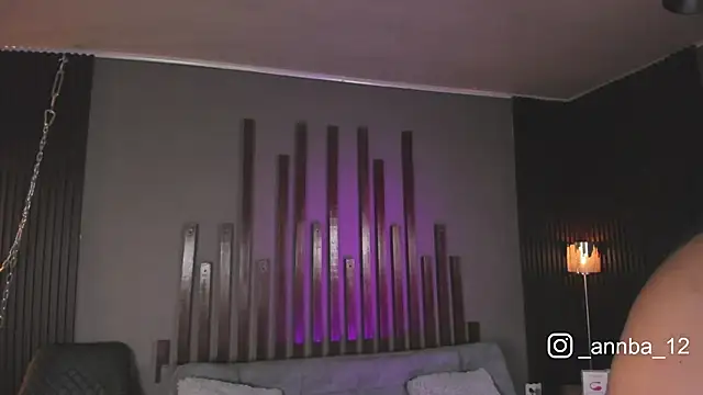 annie barozzi online show from 09/19/25, 01:34