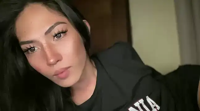 Bella Gordon online show from 01/14/25, 06:28