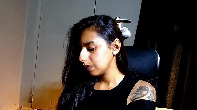 Snapshot of Desipleasure chatting on 02/05/25, 08:14 Desipleasure online show from 02/05/25, 08:14