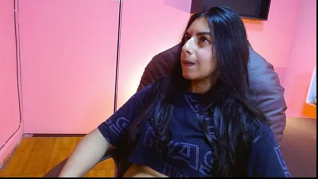 Snapshot of Desipleasure chatting on 03/11/25, 08:20 Desipleasure online show from 03/11/25, 08:20