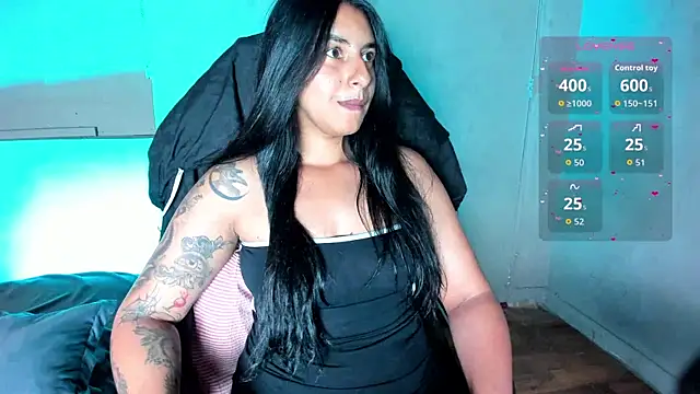 Snapshot of Desipleasure chatting on 10/05/25, 05:00 Desipleasure online show from 10/05/25, 05:00