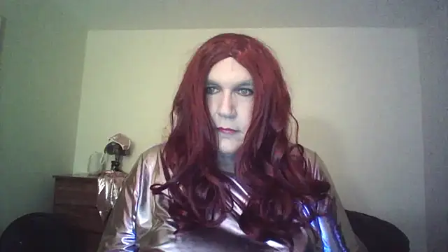 Snapshot of LyssaDragonshadow chatting on 04/17/26, 11:52 LyssaDragonshadow online show from 04/17/26, 11:52