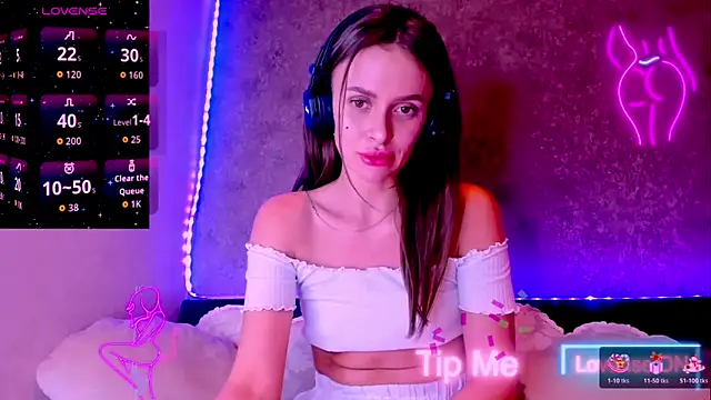 madina taher online show from 03/15/26, 10:38