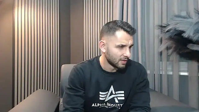 Antoniodiamond online show from 09/19/25, 07:03