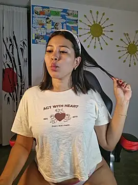 caylinhot7 online show from 10/20/25, 04:46