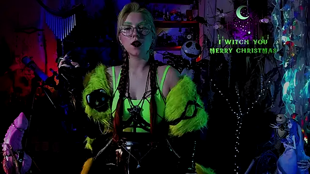 Snapshot of Scarlett_Wanner chatting on 12/22/24, 08:03 Scarlett Wanner online show from 12/22/24, 08:03