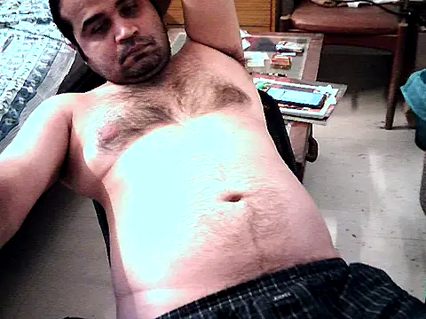 aksxi1 online show from 11/14/25, 07:51