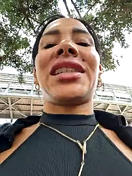 Doll Loren online show from 09/19/25, 03:56