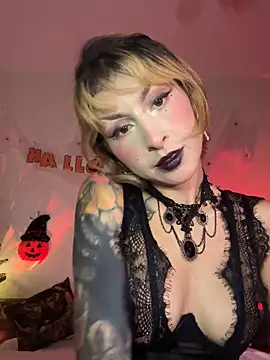 Cinamoonn online show from 10/15/25, 08:31