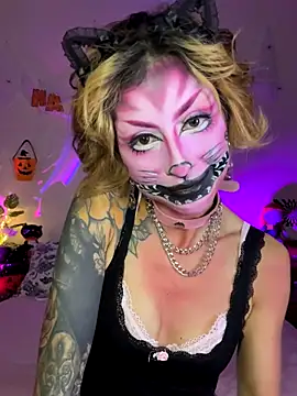 Cinamoonn online show from 10/24/25, 11:23