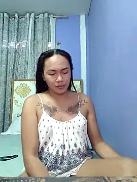 Snapshot of lady_kim_boner chatting on 05/19/26, 04:08 lady kim boner online show from 05/19/26, 04:08