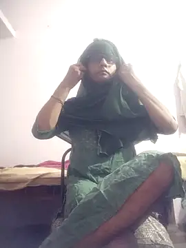 Snapshot of sonalicrossy chatting on 08/04/26, 11:02 sonalicrossy online show from 08/04/26, 11:02