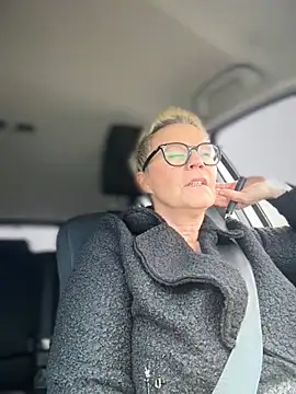 German Milf online show from 10/09/25, 11:19