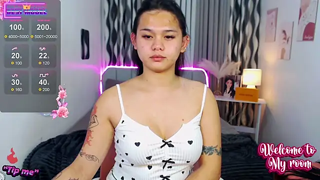 Snapshot of Ella_Fantasiax chatting on 02/08/25, 11:22 Ella Fantasiax online show from 02/08/25, 11:22