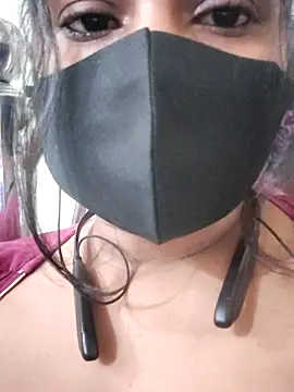 Shristiprakash0 online show from 10/24/25, 04:47