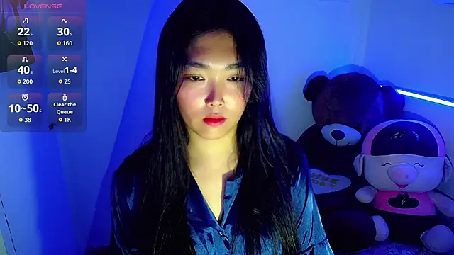 TR4NSCUTI3 online show from 09/11/25, 11:54