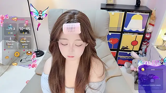 Snapshot of TUTU-CN chatting on 02/04/26, 11:38 TUTU-CN online show from 02/04/26, 11:38