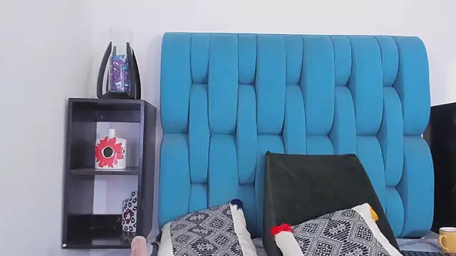 Keira Lennox online show from 01/12/25, 05:44