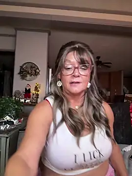 cowgirlc online show from 11/19/25, 03:28