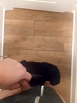 Snapshot of Mark_Dad chatting on 02/07/25, 12:06 Mark Dad online show from 02/07/25, 12:06