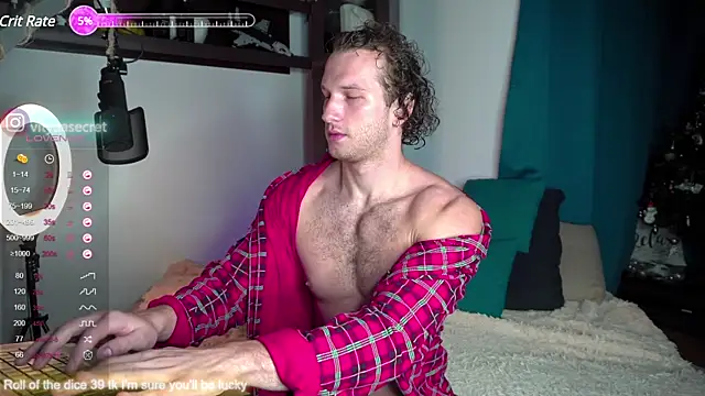 Snapshot of VIktorSecret chatting on 02/08/25, 04:14 VIktorSecret online show from 02/08/25, 04:14