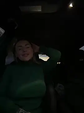 Snapshot of EmaSalis chatting on 01/16/25, 05:12 EmaSalis online show from 01/16/25, 05:12