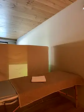 Snapshot of EmaSalis chatting on 09/18/25, 10:50 EmaSalis online show from 09/18/25, 10:50