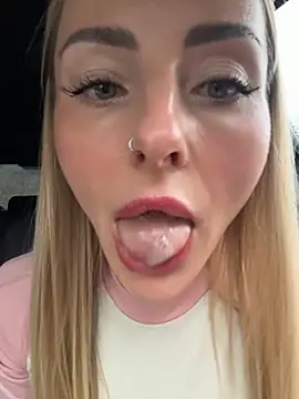 Snapshot of EmaSalis chatting on 02/13/26, 07:59 EmaSalis online show from 02/13/26, 07:59