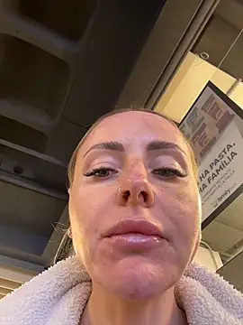 Snapshot of EmaSalis chatting on 02/27/26, 08:58 EmaSalis online show from 02/27/26, 08:58