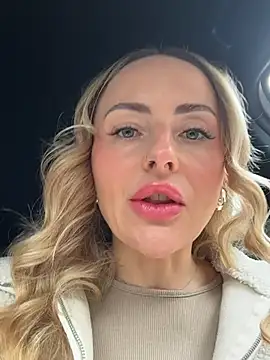 Snapshot of EmaSalis chatting on 03/05/26, 07:48 EmaSalis online show from 03/05/26, 07:48