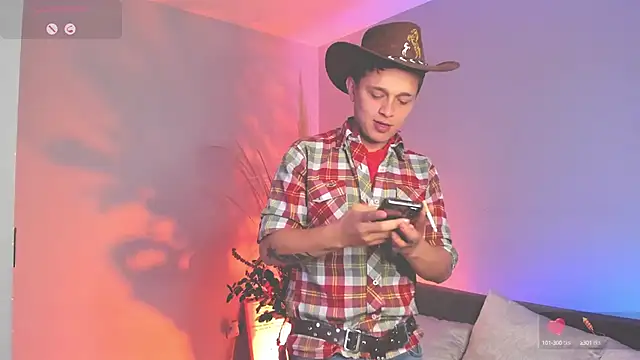Snapshot of Tim_wolf chatting on 02/19/25, 03:39 Tim wolf online show from 02/19/25, 03:39