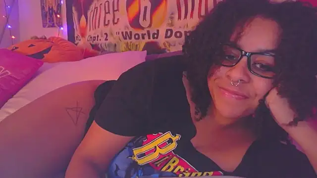 Snapshot of N1NT3NDH03 chatting on 01/28/25, 06:16 N1NT3NDH03 online show from 01/28/25, 06:16