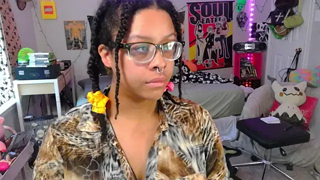 Snapshot of N1NT3NDH03 chatting on 10/01/25, 01:39 N1NT3NDH03 online show from 10/01/25, 01:39